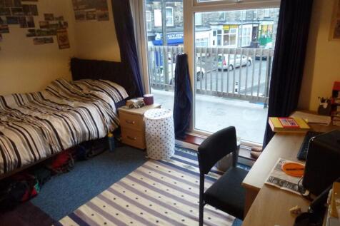 222 School - Bedroom 1.JPG