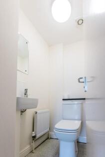 Ground floor toilet.jpg