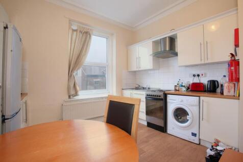 Flat 2, 120 harcourt Rd, kitchen area.jpg