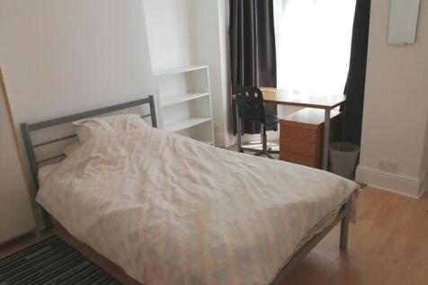 Groundfloor Bedroom5.jpg