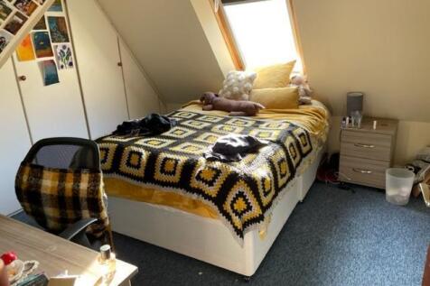 41 Aldred - bedroom 1.jpg