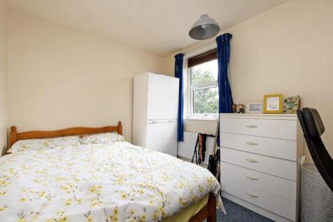 100 Bradley Street, bedroom 3.jpg
