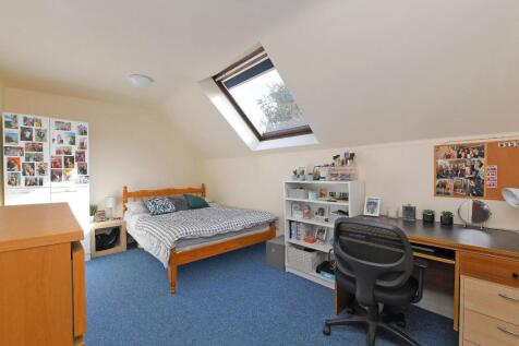10 Barber Crescent - bedroom 3.jpg