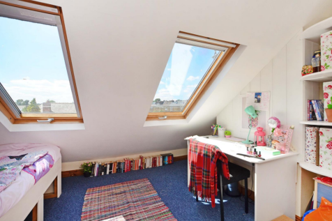 72 Cobden View - bedroom 4.png