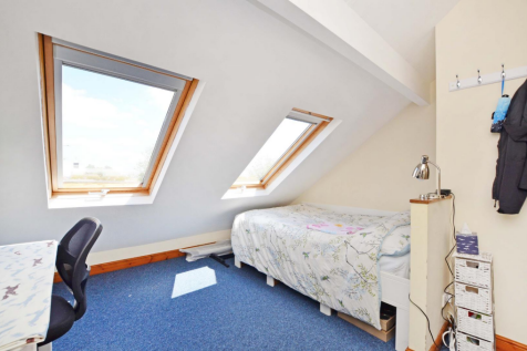 72 Cobden View - bedroom 5.png
