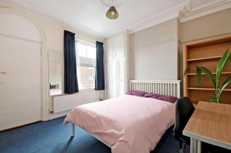 6 Burns Rd, bedroom 1.jpg