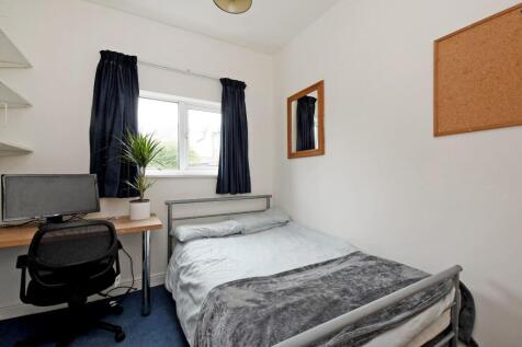 6 Burns Rd, bedroom 3.jpg