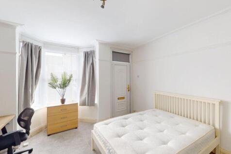 190 School Rd, Room 1, pic 2.jpg