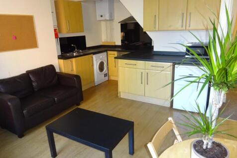 497a Glossop - kitchen area.JPG