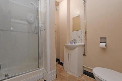 94 Milton St - shower room.jpg