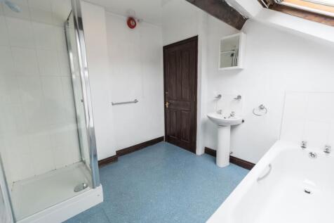 96-Milton-Street-shower room 2.jpg