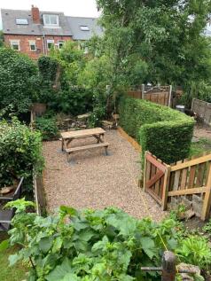 84 Forres Rd - Rear Garden_b.jpg