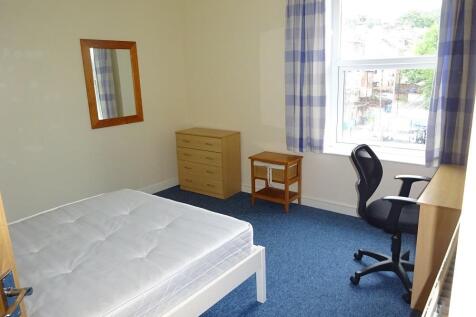 Bedroom 2 163 Whit.jpg