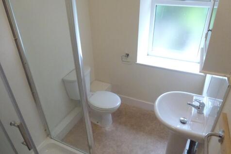 Shower room 163 Whit.JPG