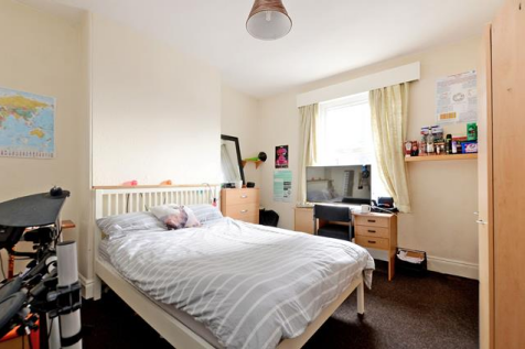 470 Glossop - Room 2.png
