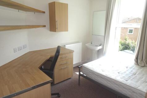 1st Floor rear bedroom.JPG