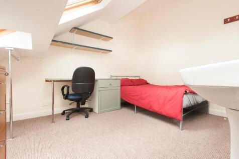 21 Rosa Road bedroom 5.jpg