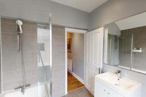 262-School-Road-Bathroom