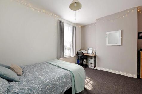 100 Milton Street, bedroom 5, pic 2.jpg