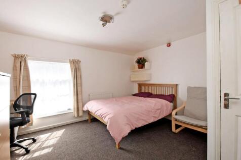 100 Milton Street, bedroom 7.jpg