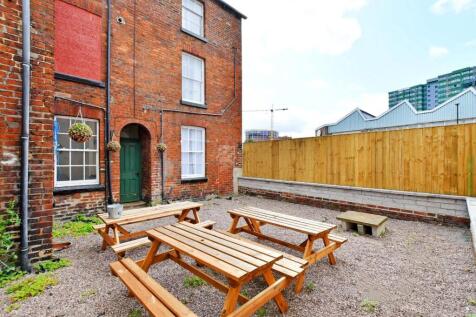 100 Milton Street, rear garden.jpg