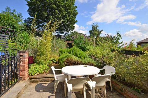 26 Birkendale Road, garden.JPG