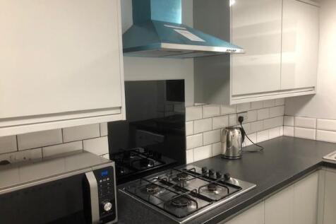 Kitchen2.jpg