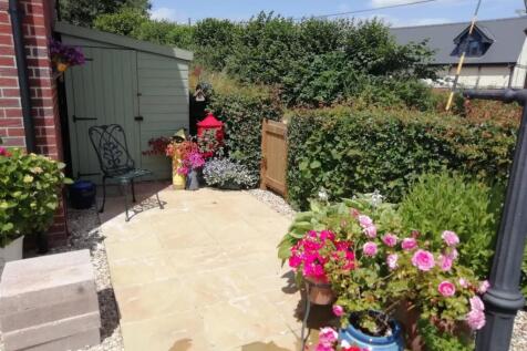 SUMMER GARDEN IMAGE