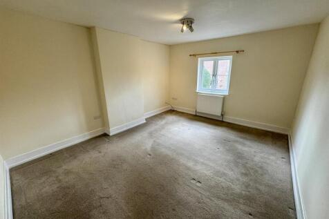 Bedroom 1 (1/2)
