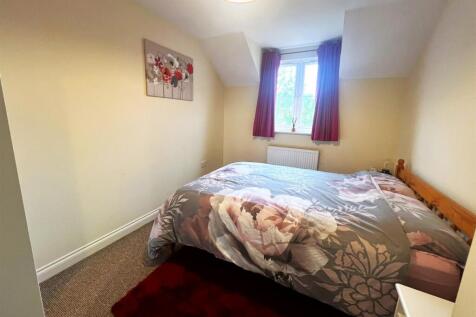 7 Lining Wood BEDROOM ONE