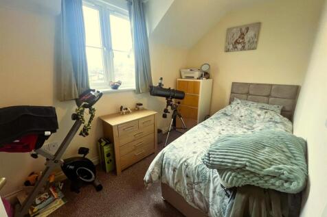7 Lining Wood BEDROOM TWO