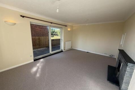 Living Room 1 of 3
