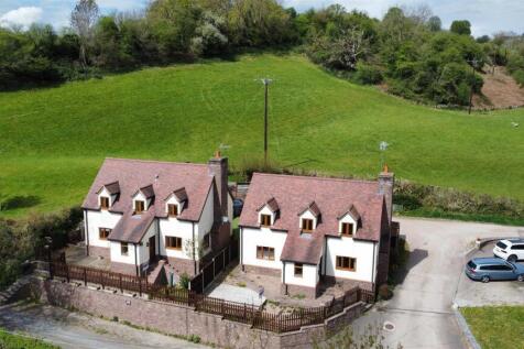 Ariel View (1/3)