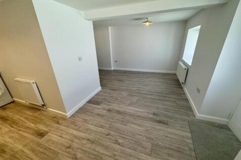Open Plan (4/4)