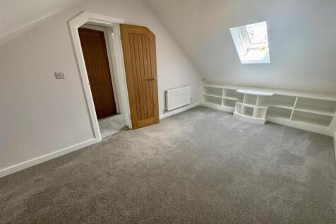 Bedroom 1 (1/2)