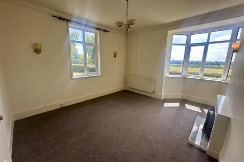 Dining Room (2/2)