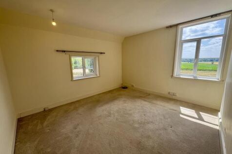 Bedroom 3 (1/2)