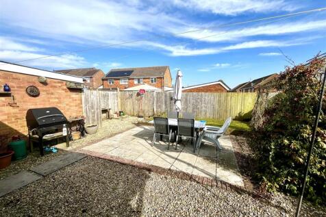 Rear Garden (1/3)