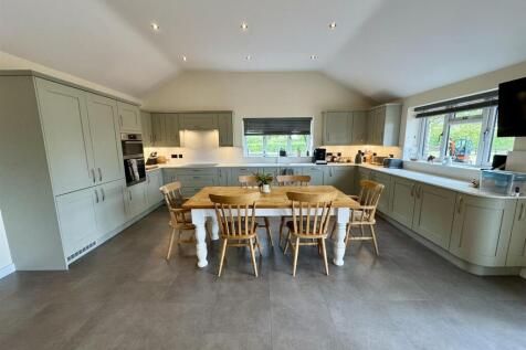 Kitchen/Diner/Lounge