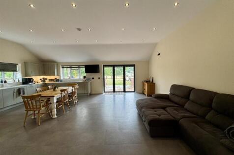Kitchen/Diner/Lounge