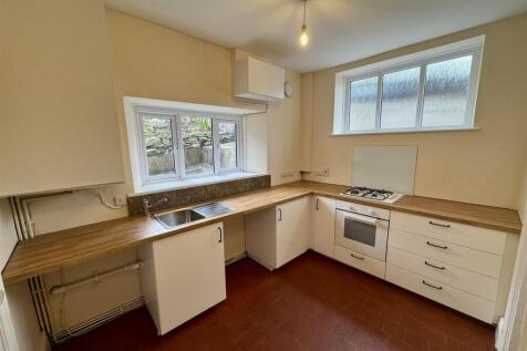 Kitchen (1/3)