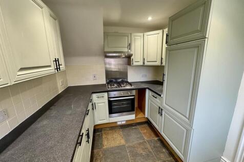 Kitchen (3/3)