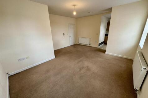 Living Room (2/2)