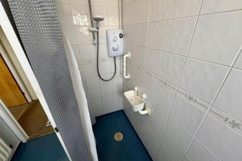 Wet Room (1/2)