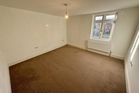 Bedroom 1 (1/2)