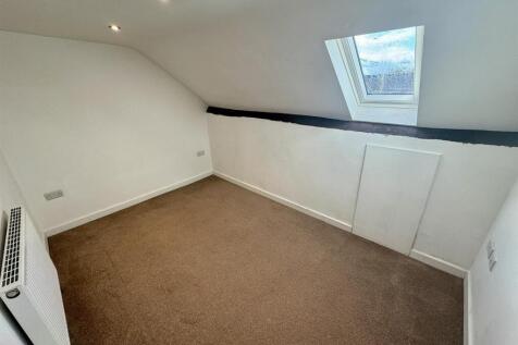 Bedroom 2 (2/2)