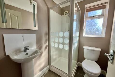 Bedroom One En-Suite