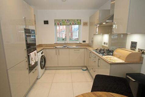 Fitted kitchen