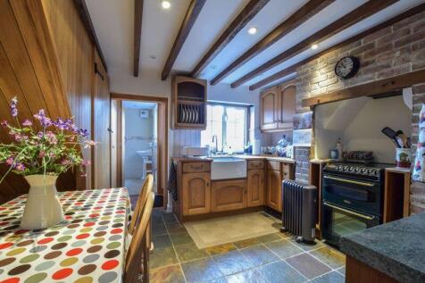 Kitchen dining room