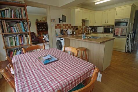Kitchen breakfast room
